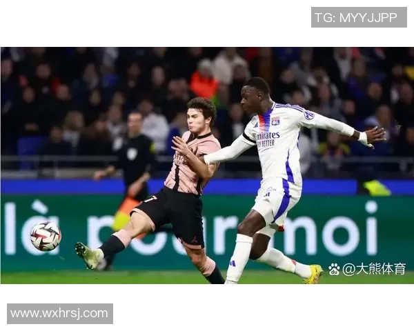 友谊赛精彩回顾：里昂逆转切尔西乌龙球引爆全场十大进球盘点